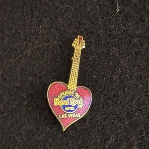 1995 hard rock Hotel Las Vegas pin